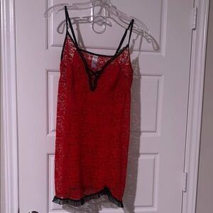 Elegant Red Lace Sleepwear